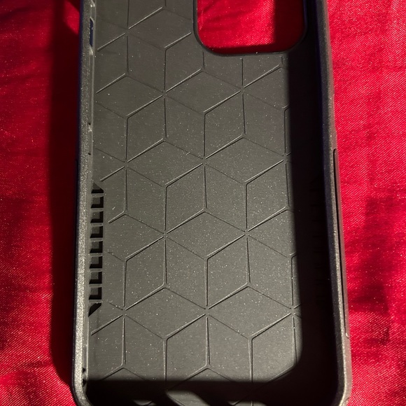 iPhone 13 Pro Max - Picture 3 of 5